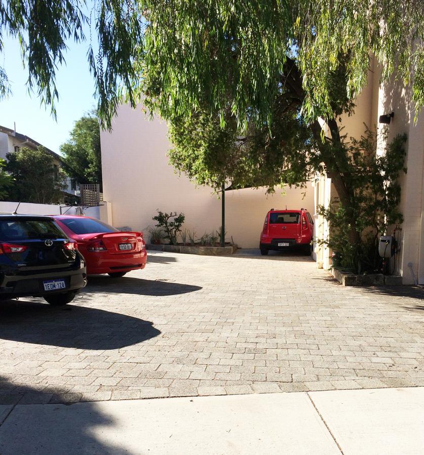 Kenata-Fairway Apartment Hotel Περθ Εξωτερικό φωτογραφία